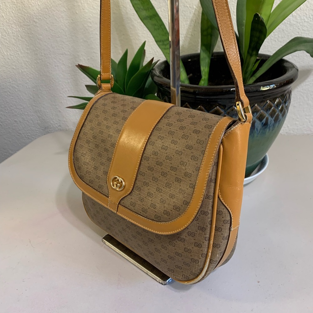 👜💕 Vintage GUCCI Crossbody Tan Leather Bag - Picture 3 of 13